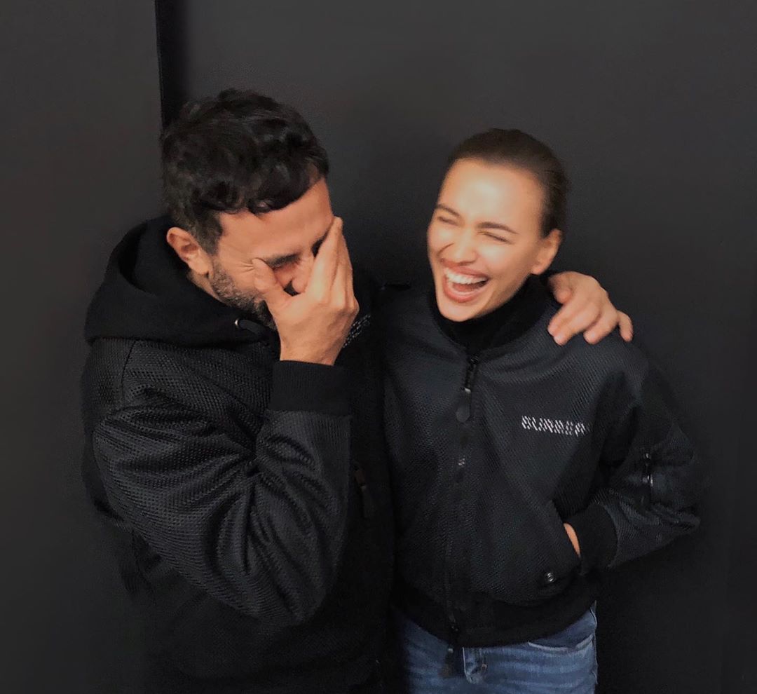 Вместе сквозь смех и слезы: Ирина Шейк призналась в любви известному дизайнеру